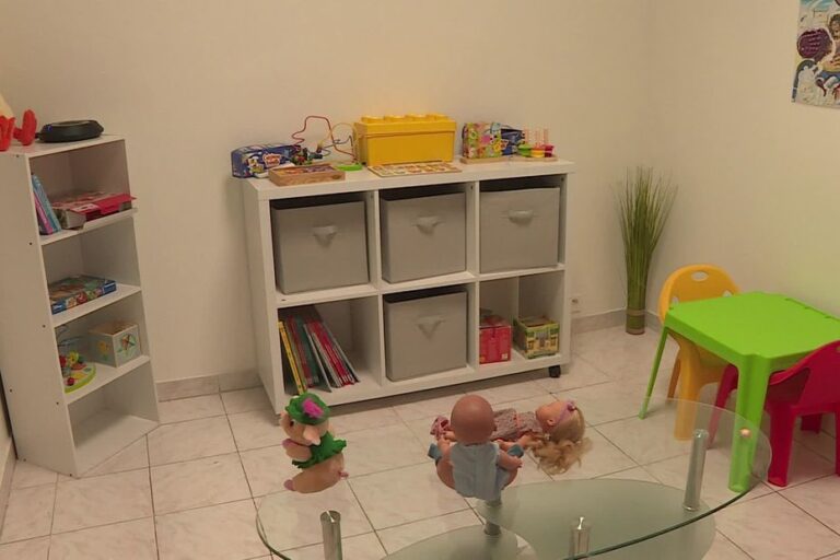 Inauguration d’une salle Mélanie à Menton pour auditions d’enfants victimes.