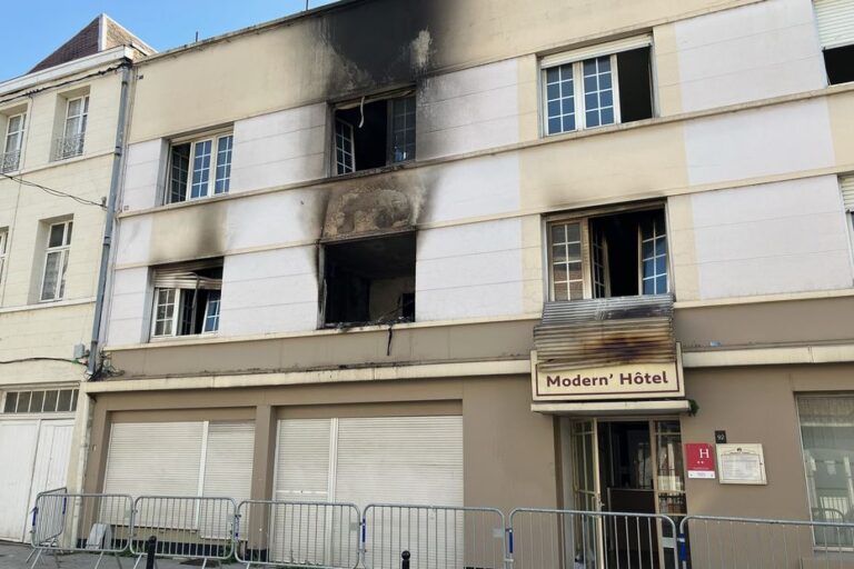 Incendie mortel dans un hôtel à Valenciennes, riverains choqués par la rapidité des flammes.