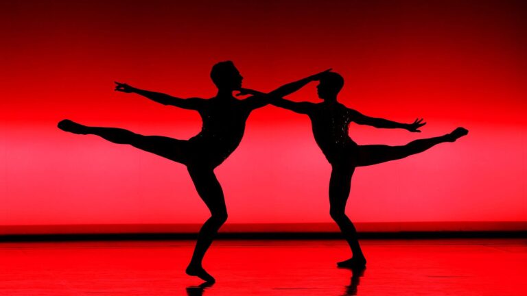 L’été de la danse en France : une sélection d’événements pour célébrer la chorégraphie.