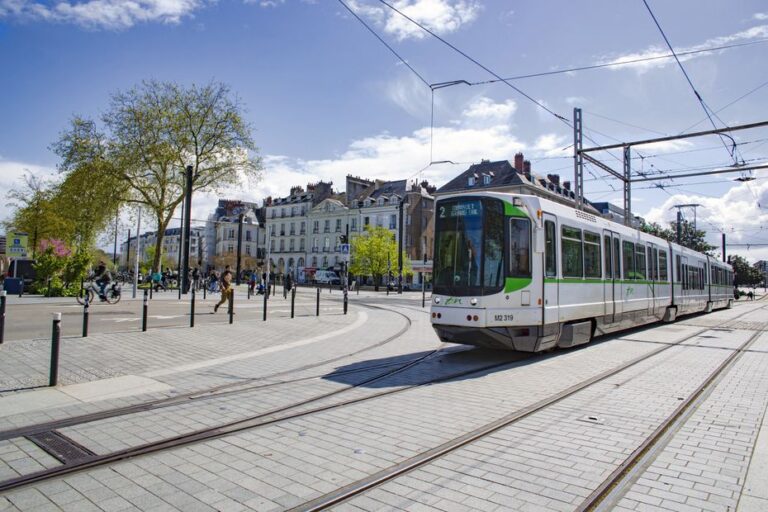 Trafic du tram ligne 2 à Nantes rétabli progressivement après des défauts techniques.