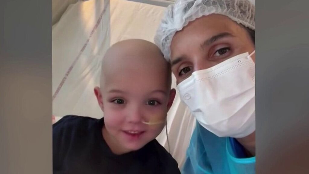 Greffe de moelle osseuse réussie pour le petit Elio, 4 ans, selon franceinfo.