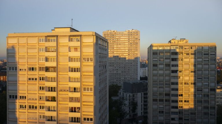 Un architecte souligne l’influence des lobbies sur la construction en béton