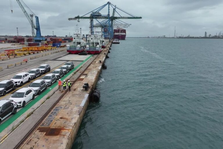 Interdiction de boire l’eau du robinet : pollution aux PFAS liée au secteur aéronautique.