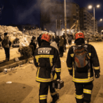 Séisme au Venezuela : des sapeurs-pompiers mobilisés pour retrouver des victimes.