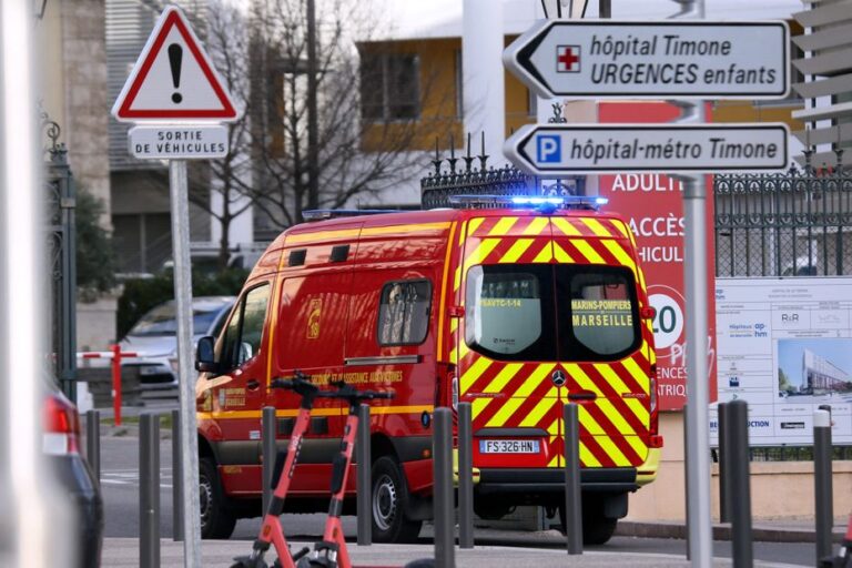 Bébé de 18 mois en mort cérébrale après hyperthermie dans un véhicule à Marseille