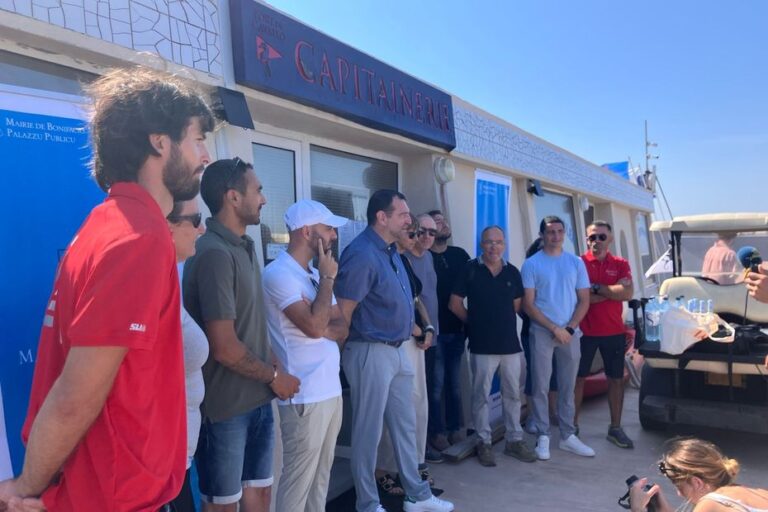 La mairie de Bonifacio reprend la gestion du port de Cavallo en raison d’un contentieux.