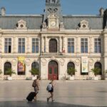 Arbres et béton : la place de Niort mieux ventilée que celle de Poitiers en période de canicule.