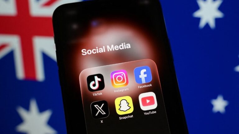 L’Australie double les amendes pour violations de l’interdiction des réseaux sociaux aux mineurs.