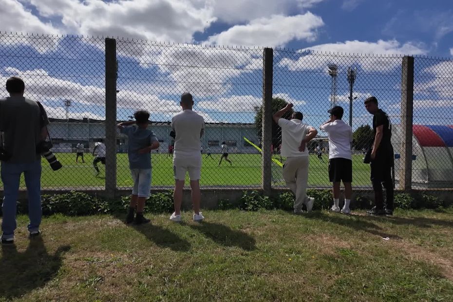 SM Caen : Les supporters déçus du premier entraînement expriment leurs inquiétudes.