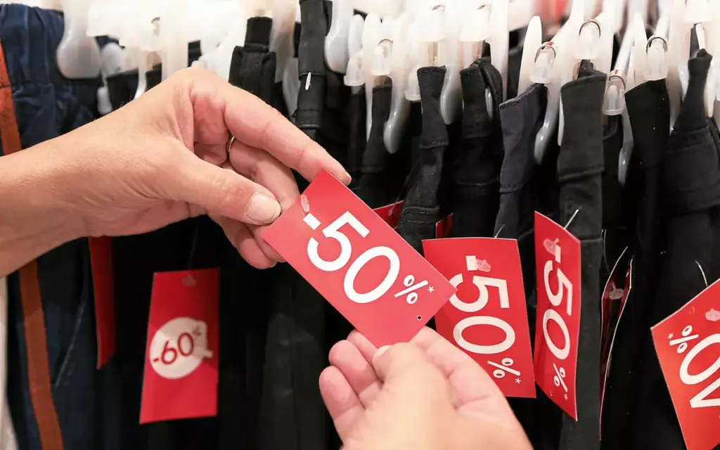 Soldes d’été prolongés jusqu’au 28 juillet en raison de la canicule.