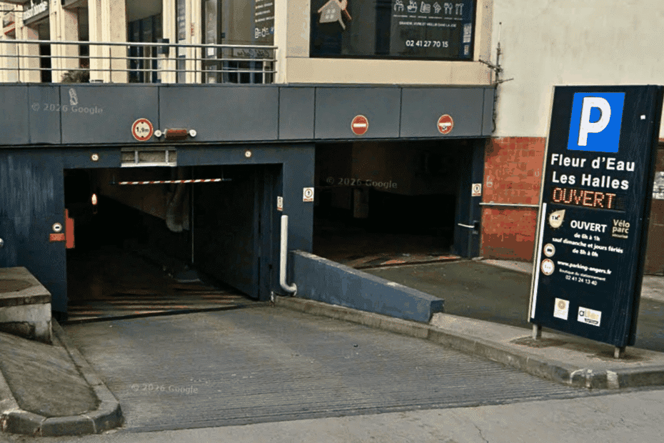 Corps découvert dans un parking à Angers, la police ouvre une enquête pour meurtre.