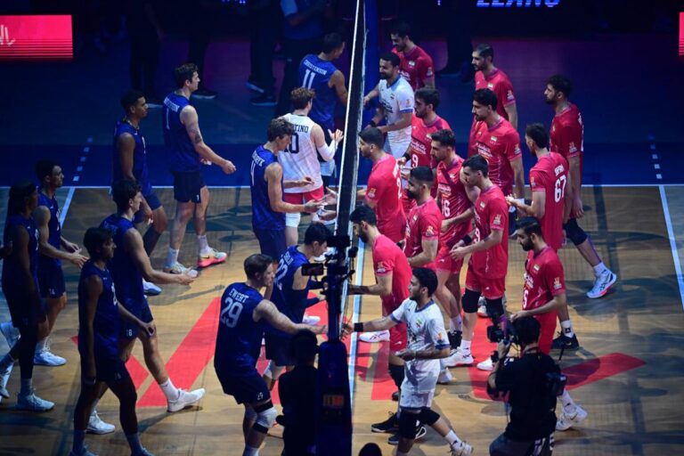 Iran et États-Unis s’affrontent à Orléans en Ligue des nations de volley-ball, match apaisé.