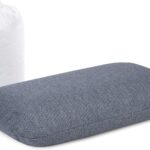 VOLAR présente un coussin de voyage ergonomique en mousse à mémoire de forme avec séchage rapide
