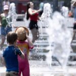 Protection des enfants par forte chaleur : 7 règles essentielles à suivre.