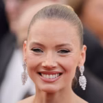 Amandine Petit, ex-Miss France 2021, annonce son mariage dans un communiqué officiel.