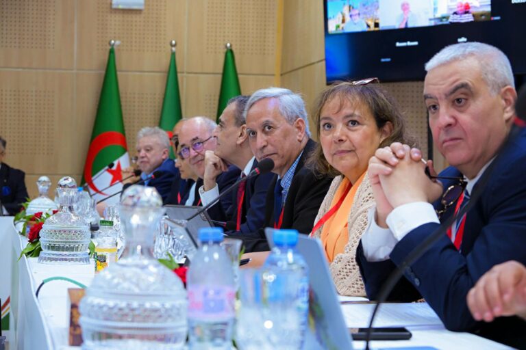 Des savants algériens se réunissent pour un projet scientifique inédit à l’échelle mondiale.