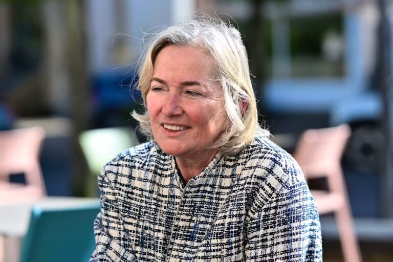 Paulette Lenert souligne la lenteur de la construction de logements au Luxembourg.