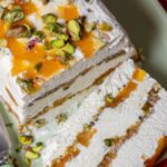 Recette de semifreddo pistache-abricot : un dessert glacé adapté aux fortes chaleurs.