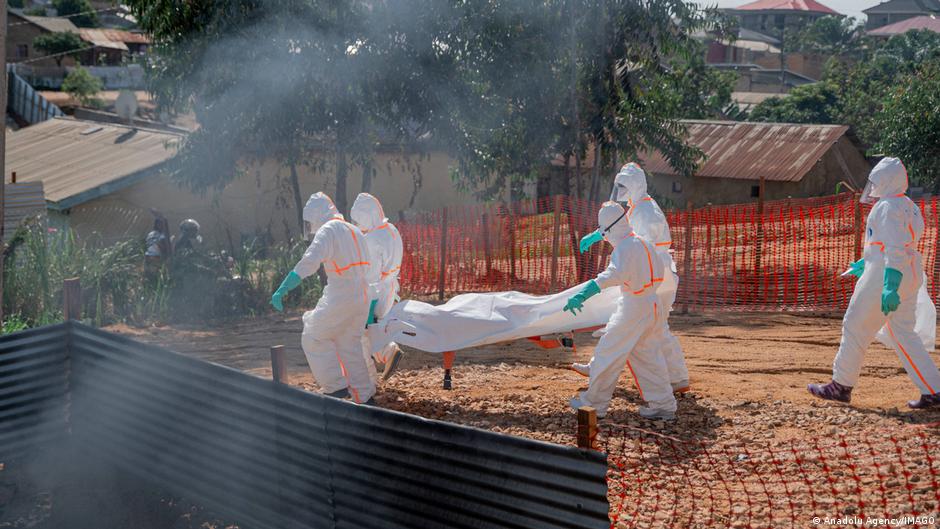 Ebola en RDC : la réponse sanitaire jugée insuffisante par les experts.