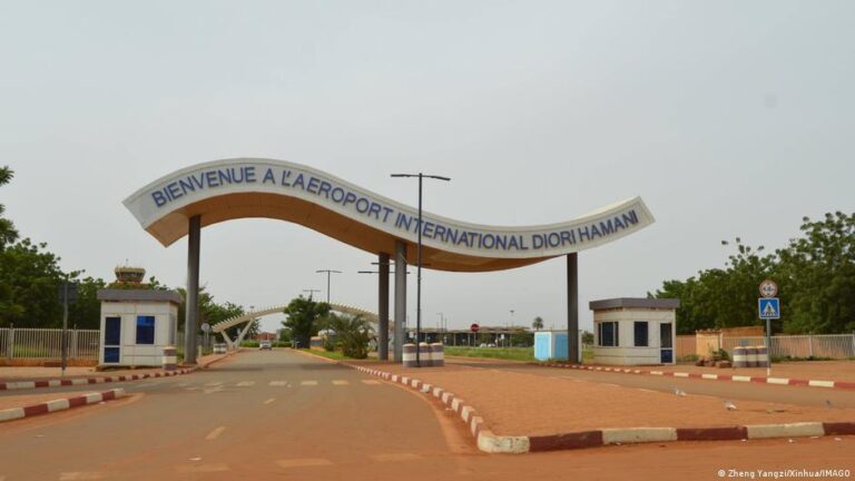 Retour au calme à l’aéroport de Niamey après des tensions sécuritaires récentes.