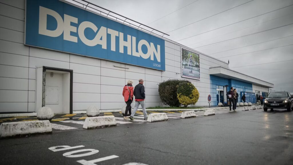 Grève des salariés de Decathlon ce samedi en France, un premier appel national.