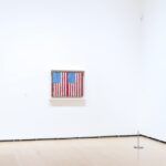 Jasper Johns expose à Bilbao : exploration des signes et symboles dans son œuvre.