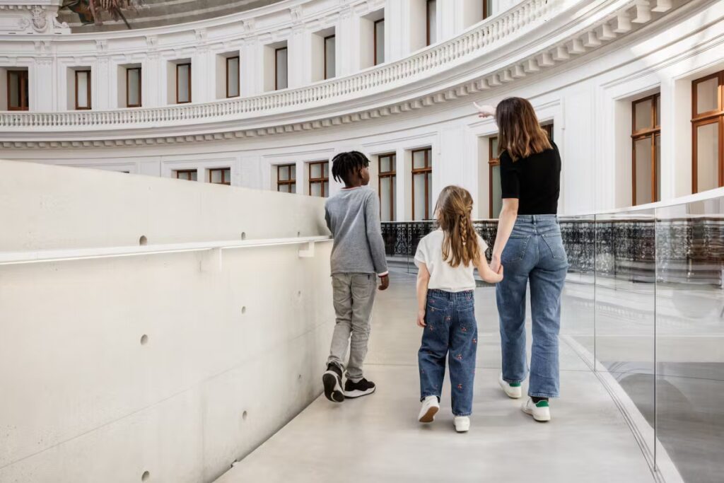 Ateliers et visites familiales à Paris : activités pour enfants disponibles actuellement