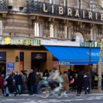 Les librairies Gibert en France demandent le redressement judiciaire et misent sur le livre d&rsquo;occasion.