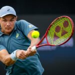Kamil Majchrzak bat Daniil Medvedev et atteint la finale à &lsquo;s-Hertogenbosch.