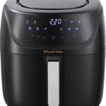Russell Hobbs présente sa friteuse Air fryer XXL 8L avec 10 programmes de cuisson.