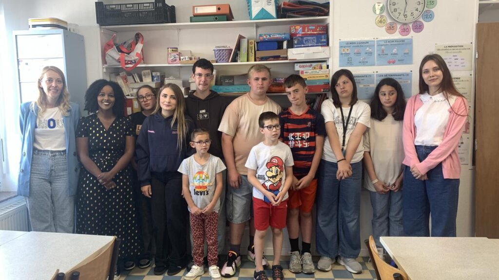 Podcast sur l’inclusion scolaire : témoignages d’élèves, enseignants et parents en Ulis.