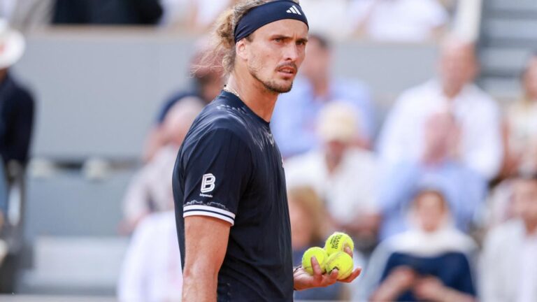 Alexander Zverev met fin à une interview après des questions sur des accusations de violences conjugales.