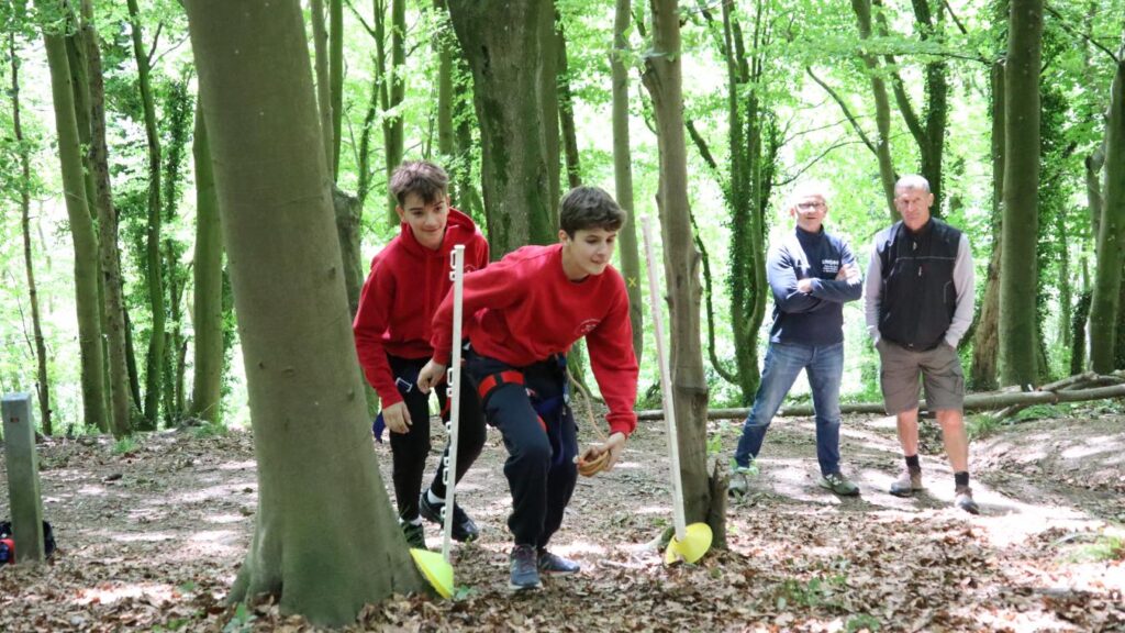 Quatre cents collégiens du Pas-de-Calais participent au raid UNSS depuis le parc d’Olhain
