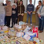 Les élèves du collège Saint-Exupéry d’Hautmont collectent des fonds pour les Restos du Cœur.