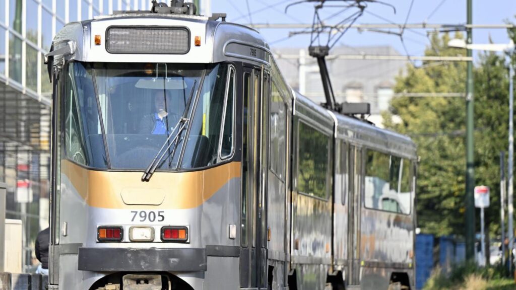 Incendie à Bruxelles : interruption des lignes de tram en raison de l’incident