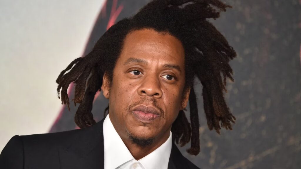 Jay-Z propose des packs VIP à 13 000 euros pour son concert au Stade de France, détails inclus.