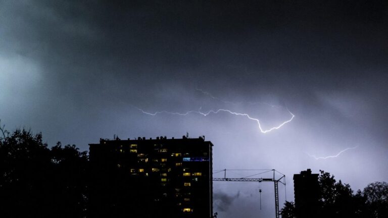 Belgique placée en alerte jaune pour orages sur l’ensemble du territoire.