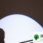 Macron face aux critiques sur l&rsquo;efficacité de ses actions pour le climat en France.