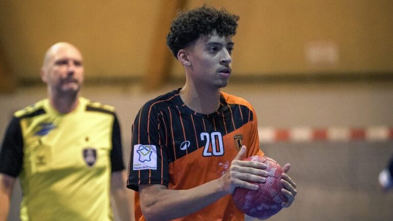 Ismaïl Hadj Ali rejoint la réserve de l’USDK handball pour progresser dans sa carrière.