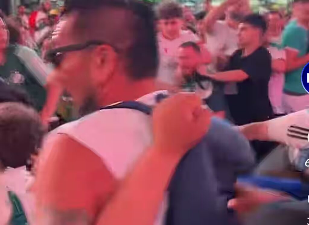 Affrontements entre supporters argentins et algériens à New York, intervention d’un Sénégalais.