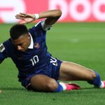 Mbappé confronté à une tempête médiatique après la Coupe du Monde au Mexique.