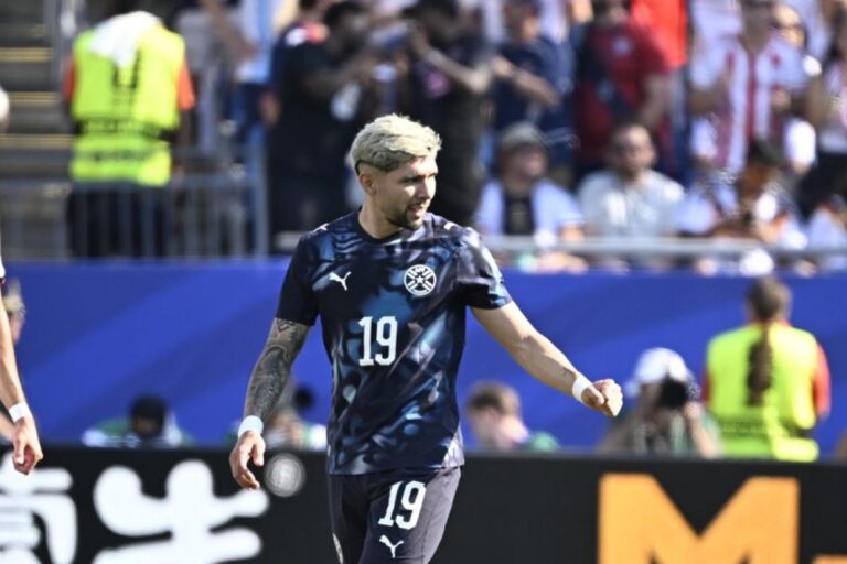 Julio Enciso inscrit un but, le Paraguay élimine l’Allemagne en 16es de finale.