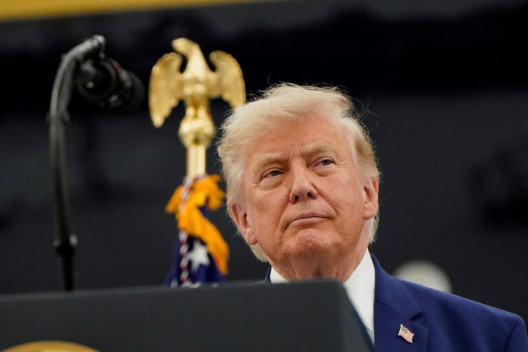 Donald Trump suscite des tensions diplomatiques avec le gouvernement italien.
