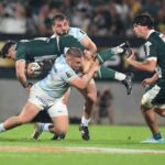 Le cœur palois s’incline face au Racing 92 lors d’un barrage décisif à domicile.