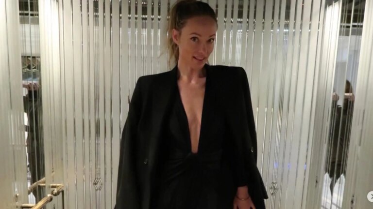 Olivia Wilde remet au goût du jour les robes d’inspiration victorienne dans la mode actuelle.