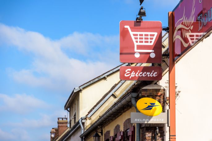 Revitalisation du commerce rural : les actions des maires en France pour soutenir les commerces locaux