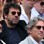 Patrick Bruel quitte les Enfoirés face à des appels croissants à son retrait.