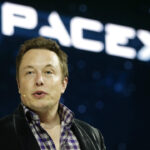 SpaceX entre en Bourse avec une valorisation record, soutenue par l&rsquo;essor de l&rsquo;IA.