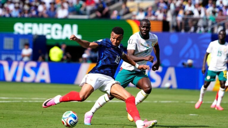 Coupe du monde 2026 : le Sénégal s’incline face à la France, Mbappé décisif.