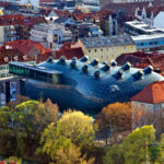Graz, deuxième ville d&rsquo;Autriche, reconnue pour son patrimoine architectural et artistique.